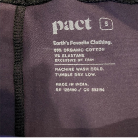 Pact Organic Cotton Pocket Leggings in Currant Floral color, size Small - Picture 7 of 7